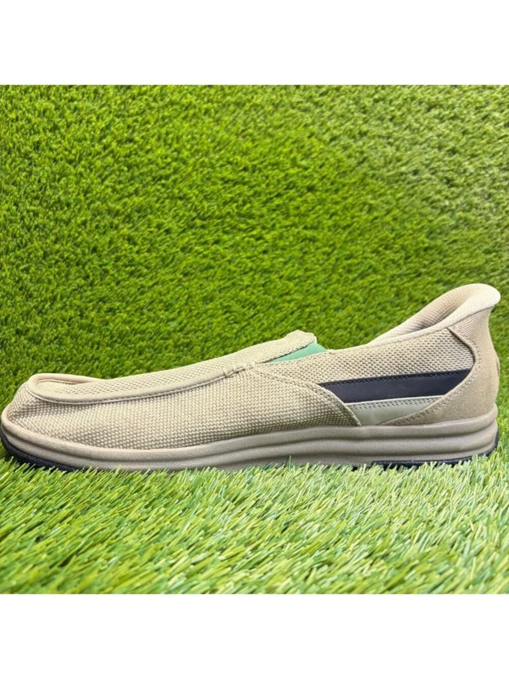 Skechers please review